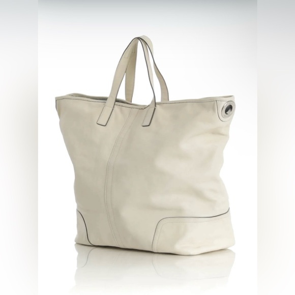 Coach Cream Shoulder Bag - Picture 3 of 16